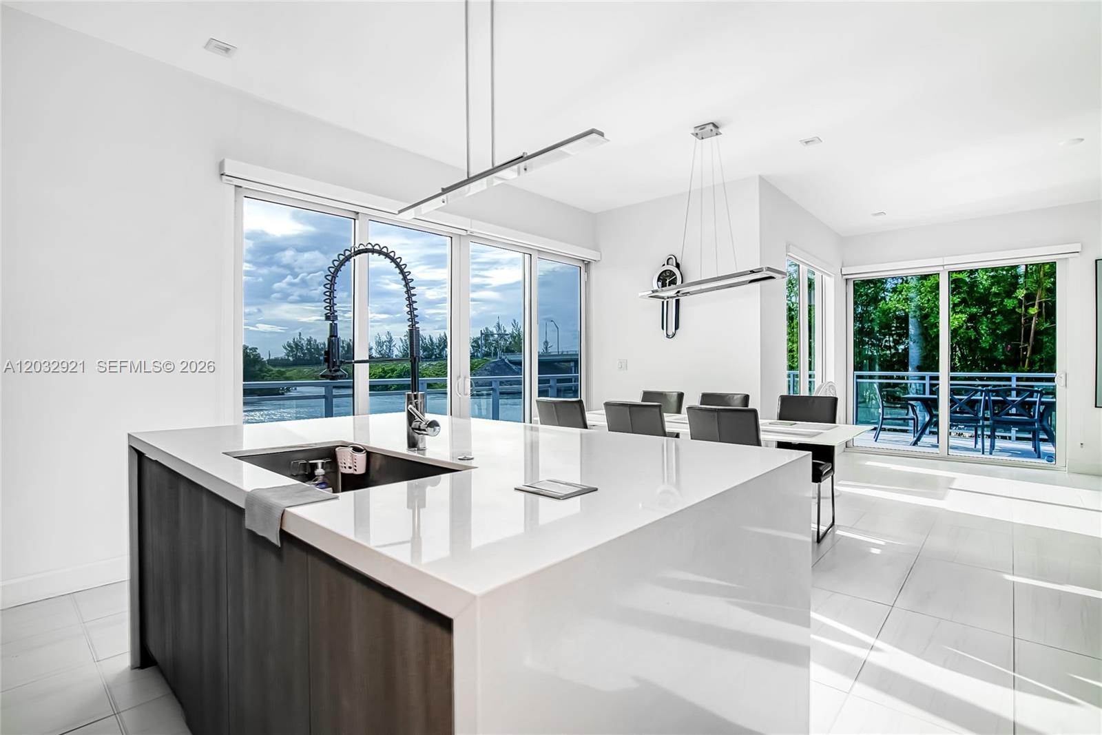 A12032921 Property Photo 16
