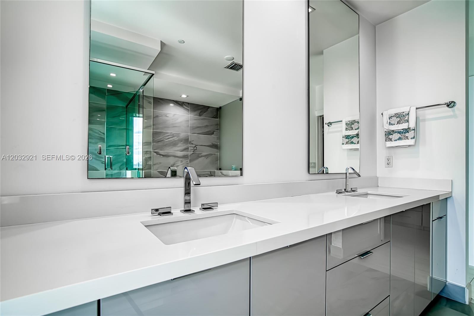 A12032921 Property Photo 27