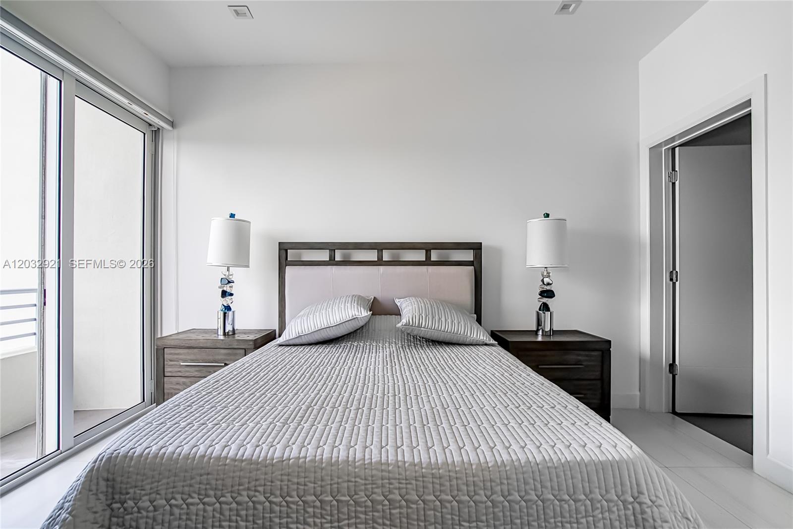A12032921 Property Photo 31
