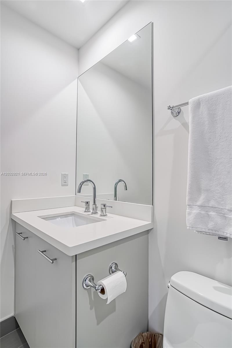 A12032921 Property Photo 36