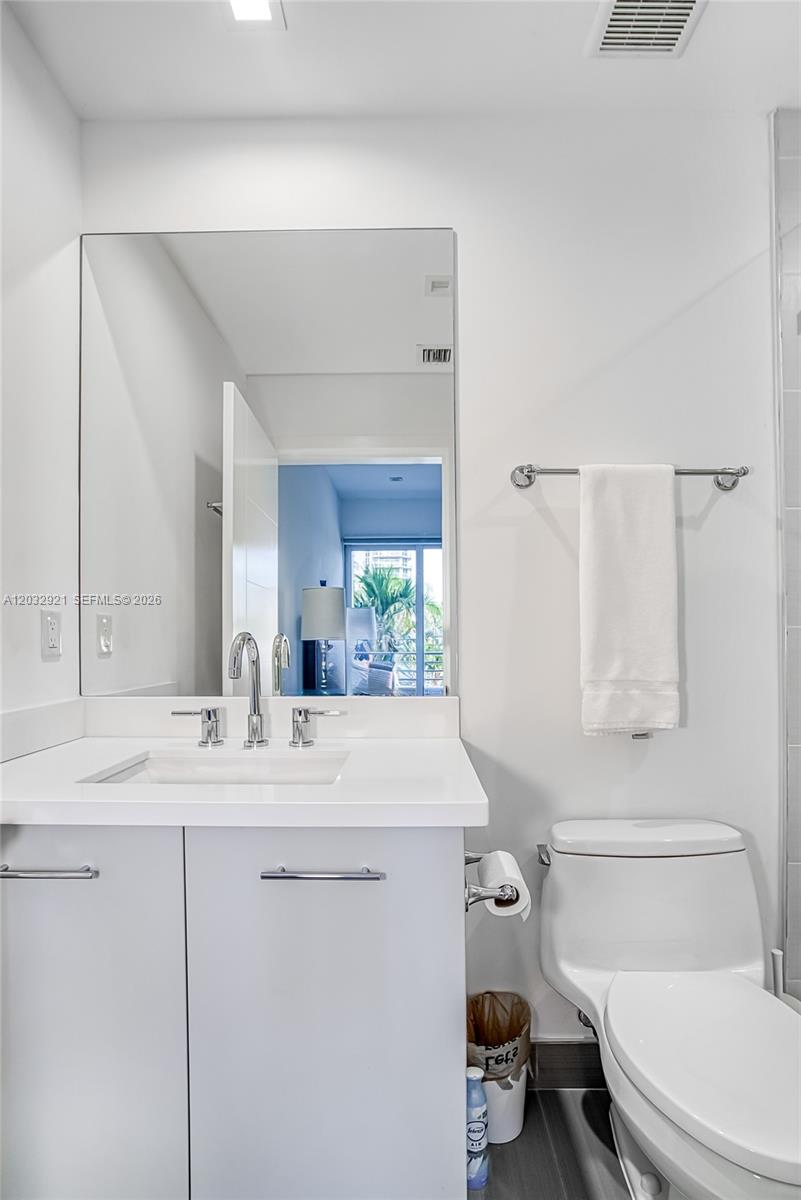 A12032921 Property Photo 38