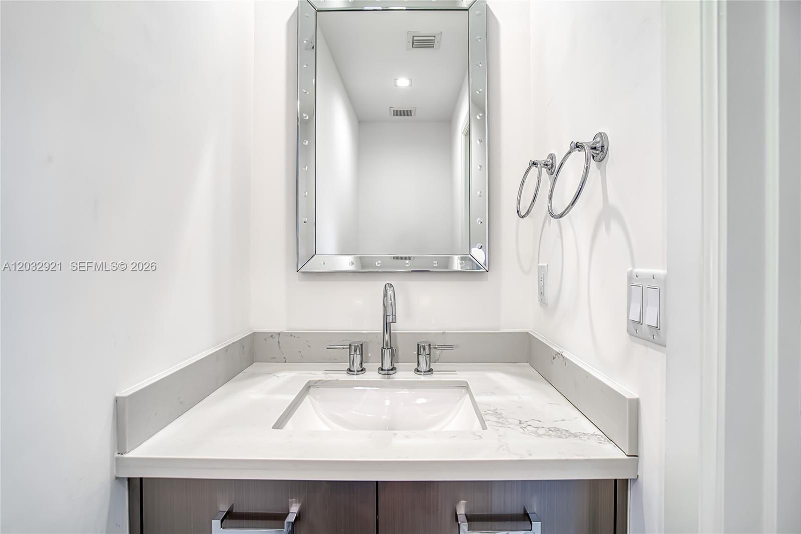A12032921 Property Photo 41