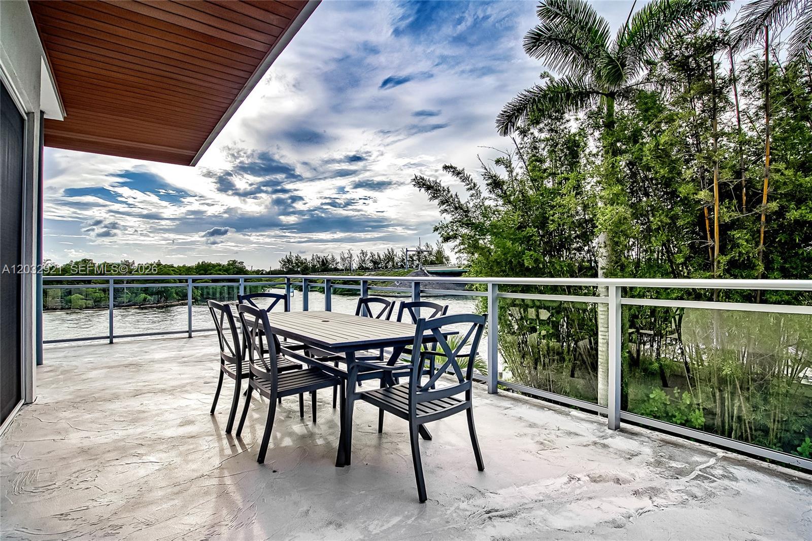 A12032921 Property Photo 43