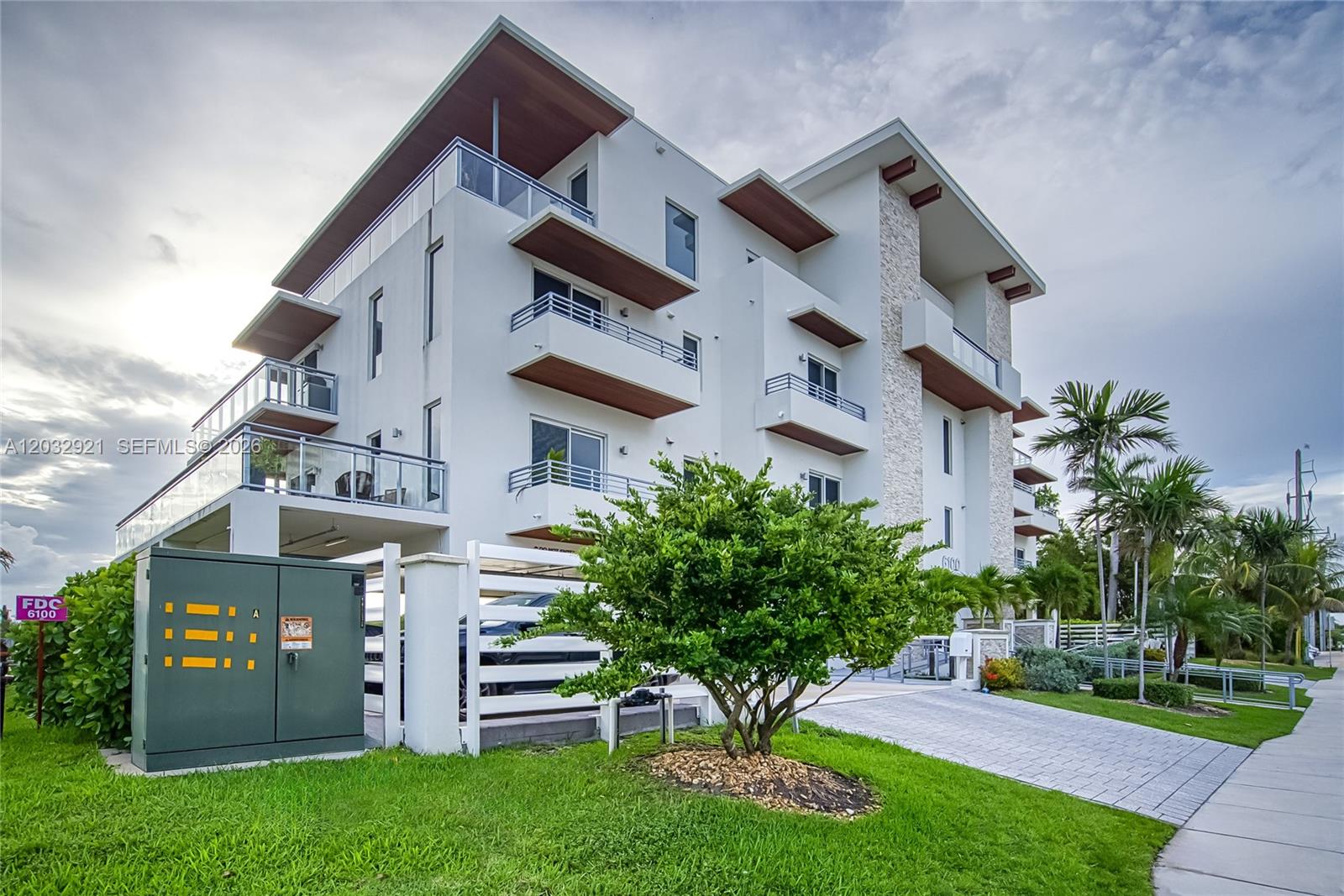 A12032921 Property Photo 77