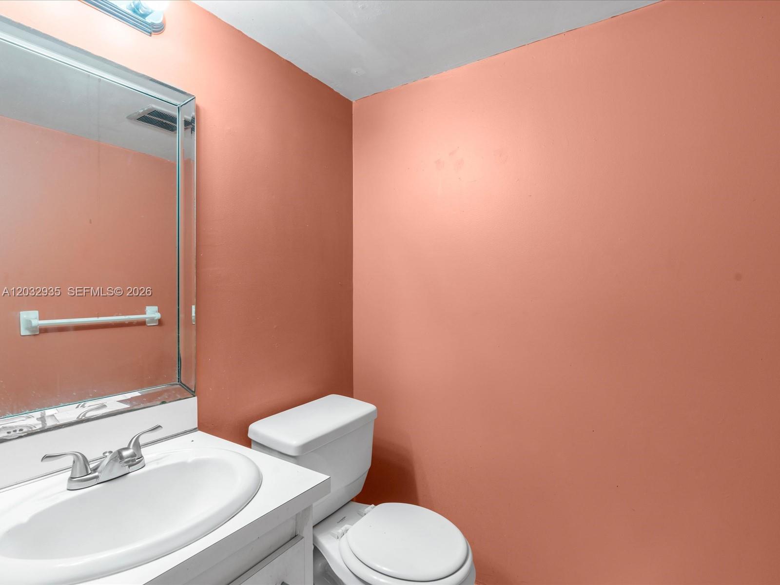4172 Inverrary Dr 306 Property Photo 10