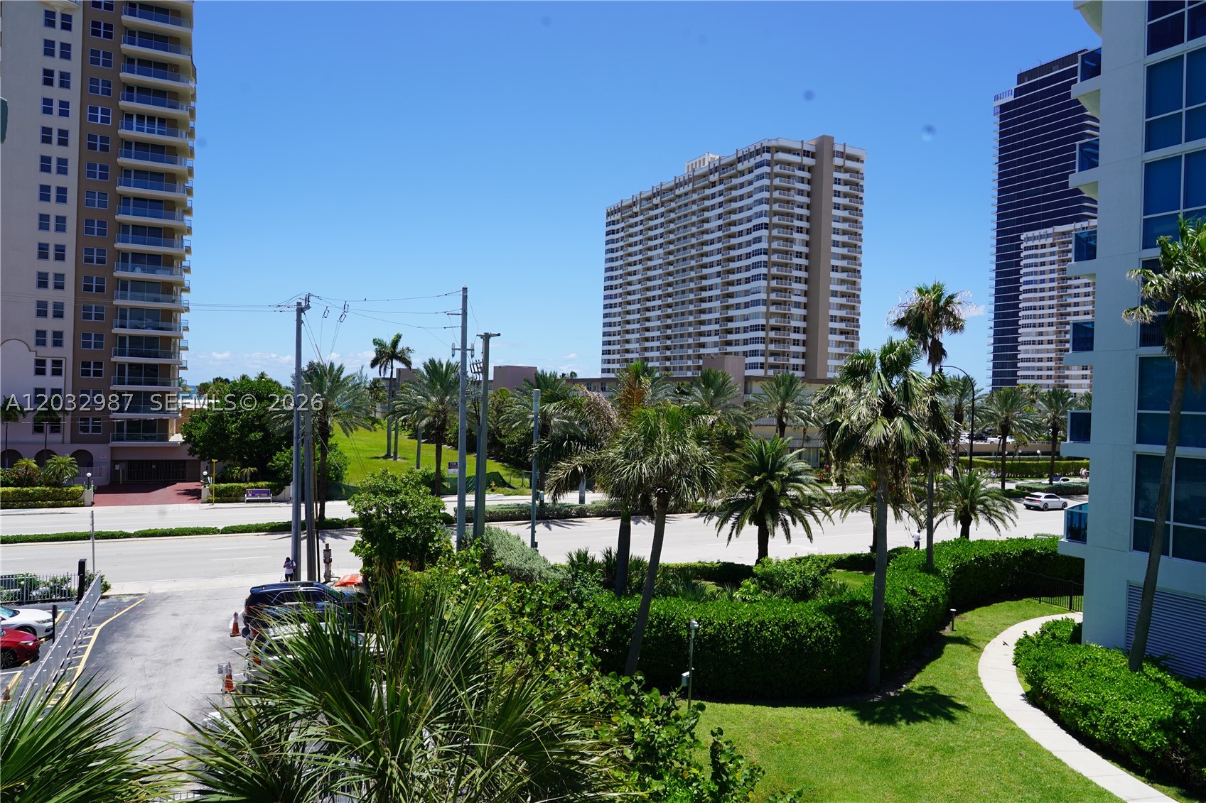 1913 S Ocean Dr 405 Property Photo 15