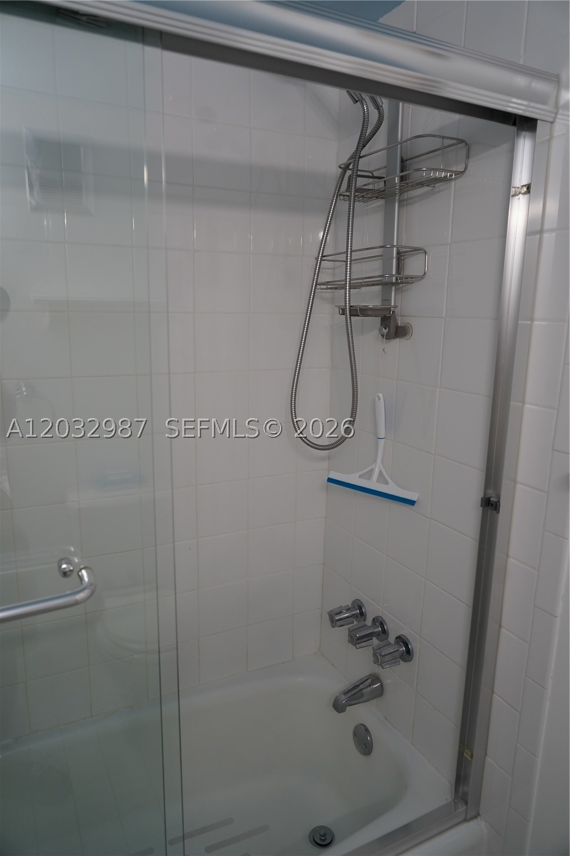 1913 S Ocean Dr 405 Property Photo 22