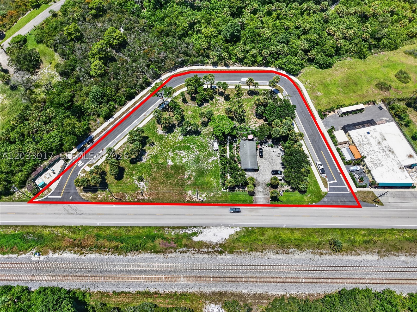 12360 SE Dixie Hwy Property Photo 1
