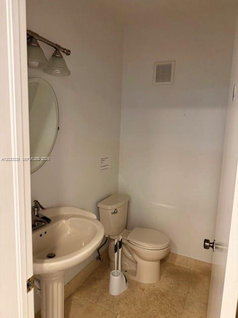 4627 Ponce De Leon Blvd Property Photo 9