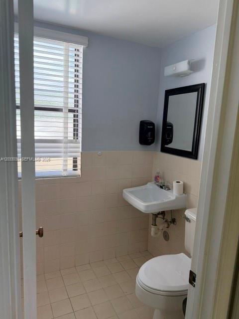 4627 Ponce De Leon Blvd Property Photo 26