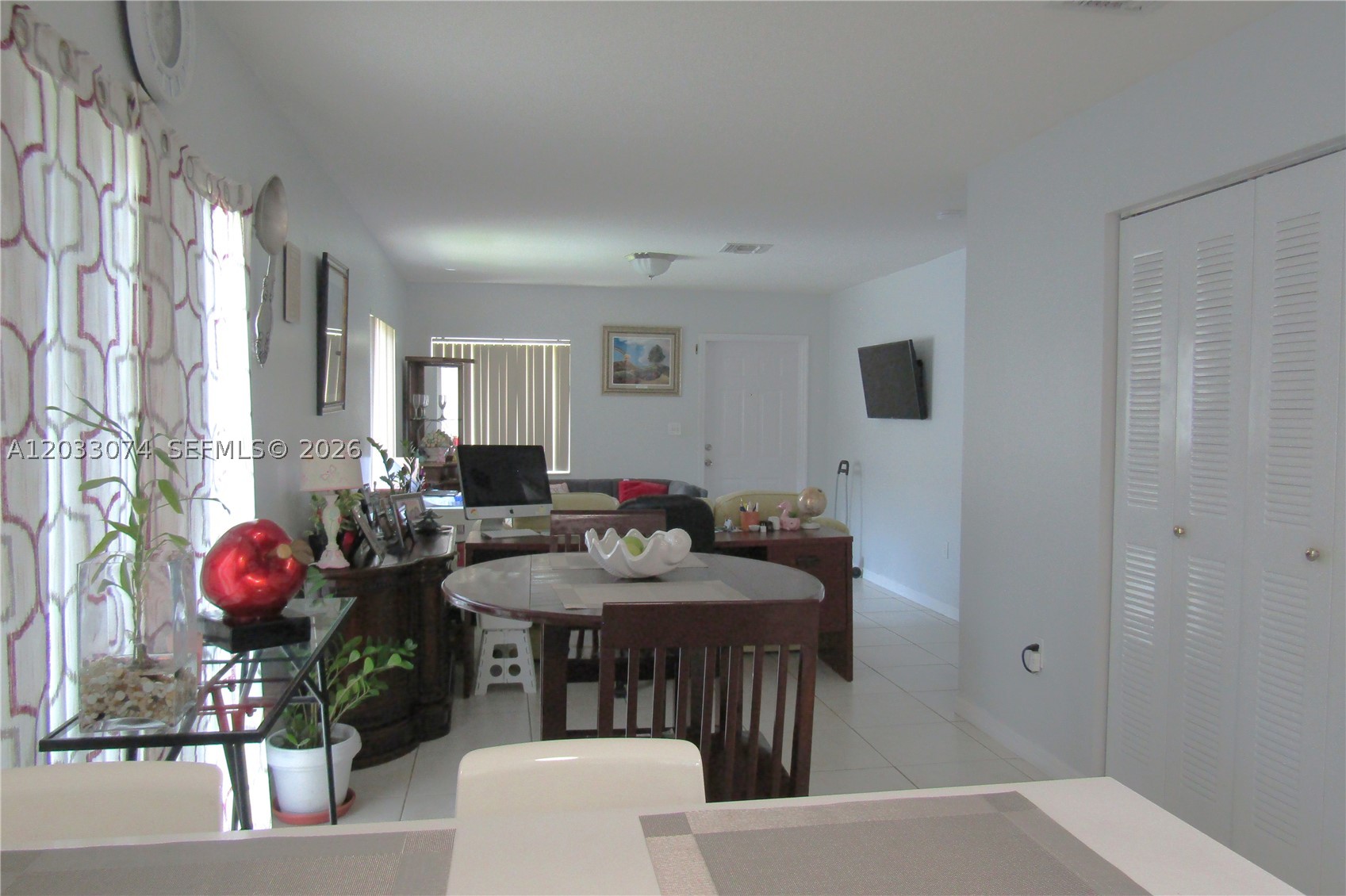 942 Sw 8th Pl Property Photo 5