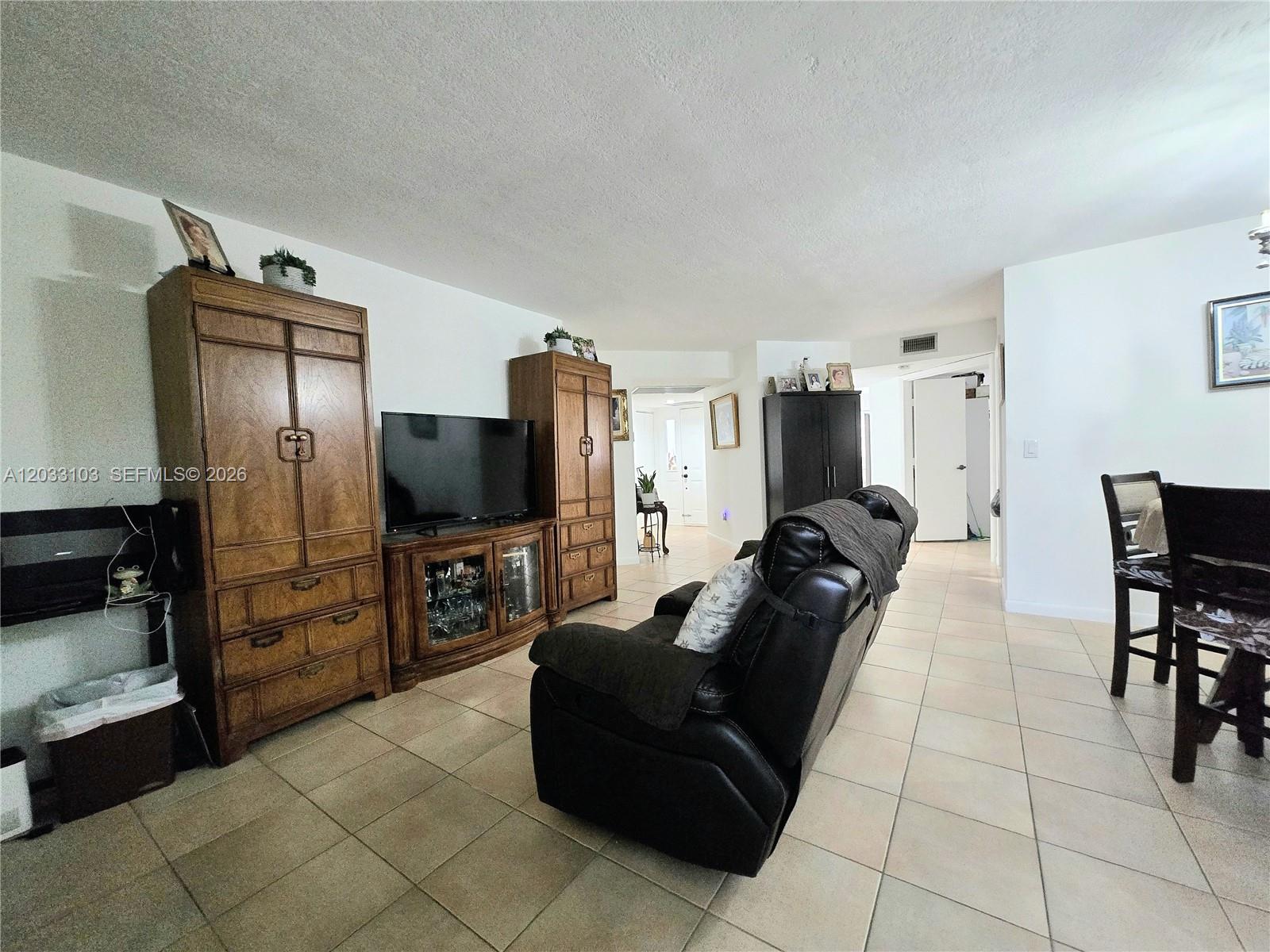 2629 Se 21st Ct 101-c Property Photo 5