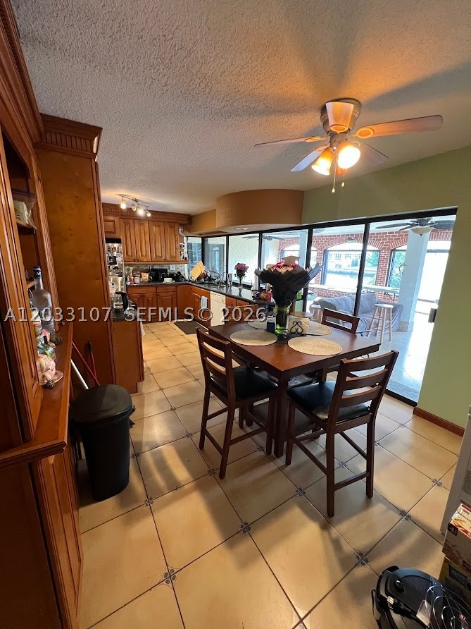 1881 Nw 36th St Property Photo 11