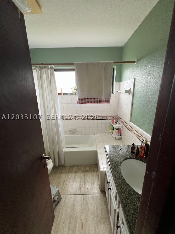 1881 Nw 36th St Property Photo 12