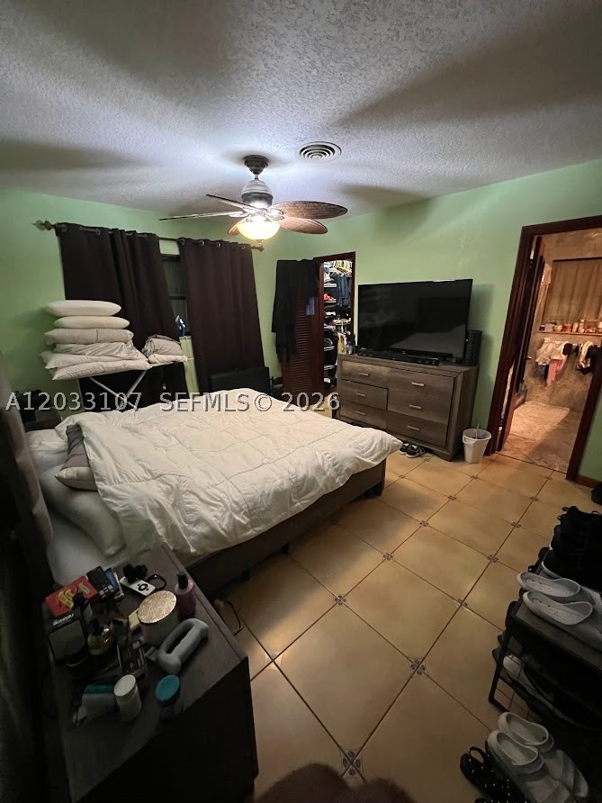 1881 Nw 36th St Property Photo 19