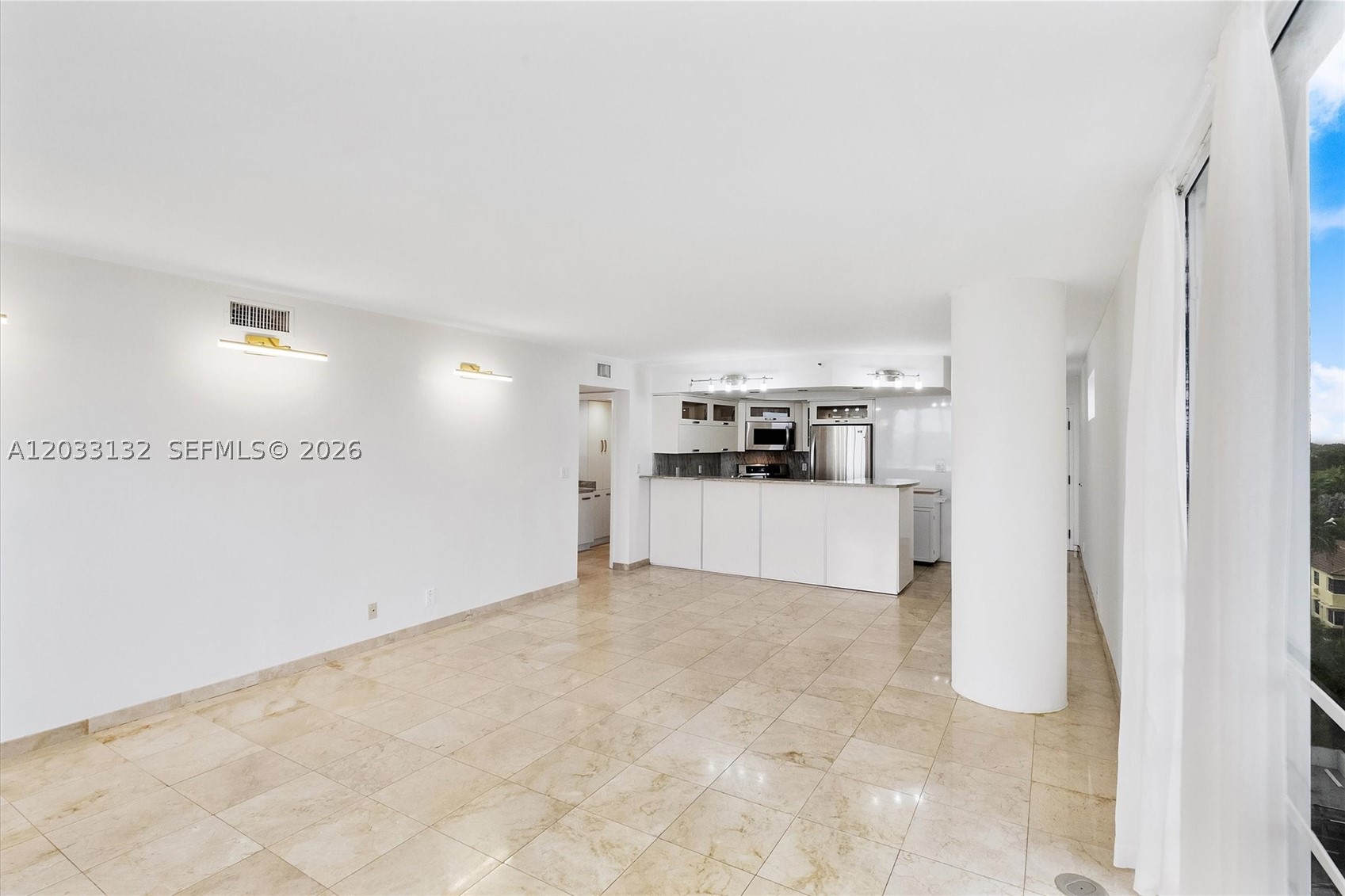8911 Collins Ave 605 Property Photo 6