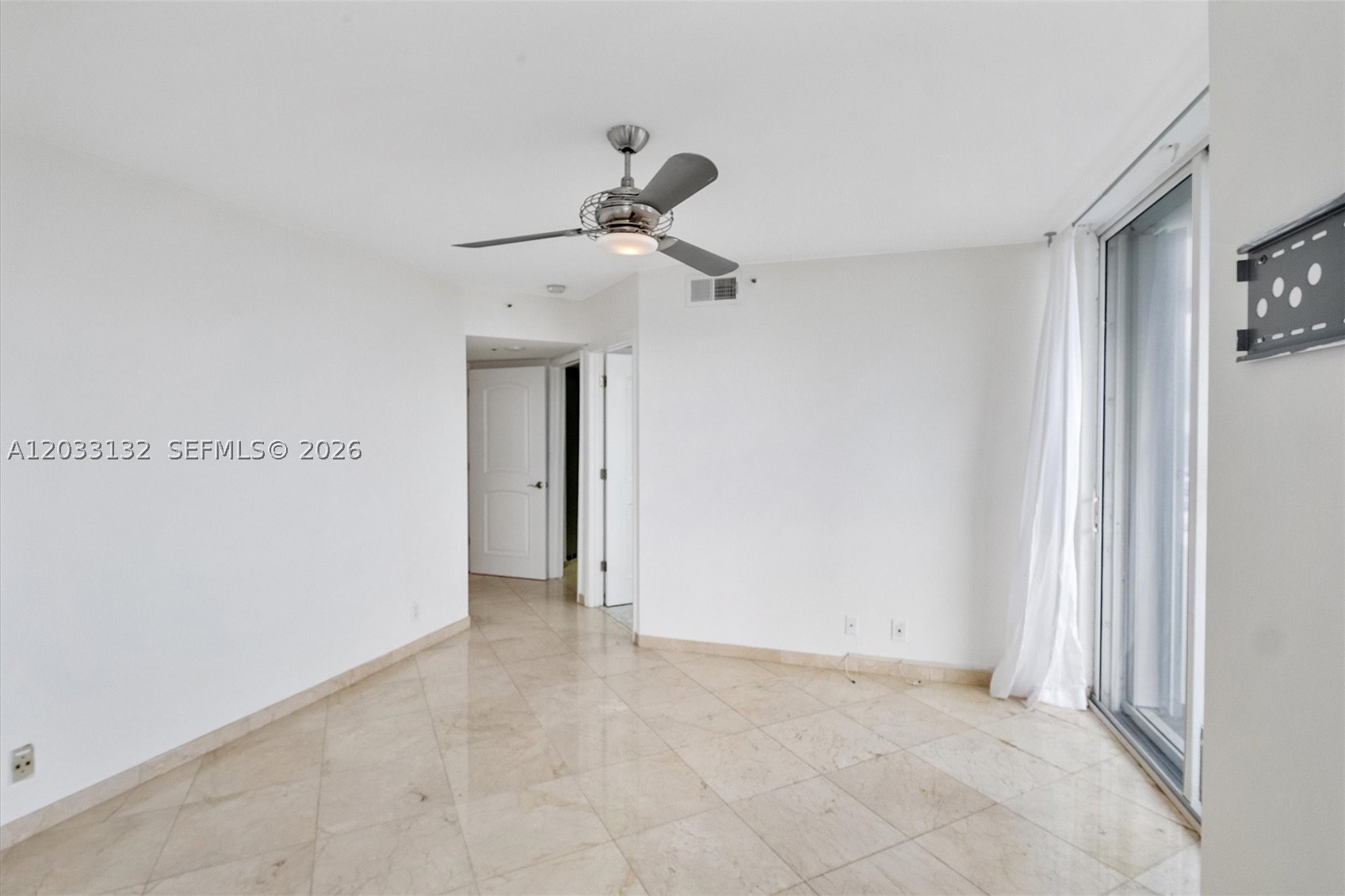 8911 Collins Ave 605 Property Photo 15