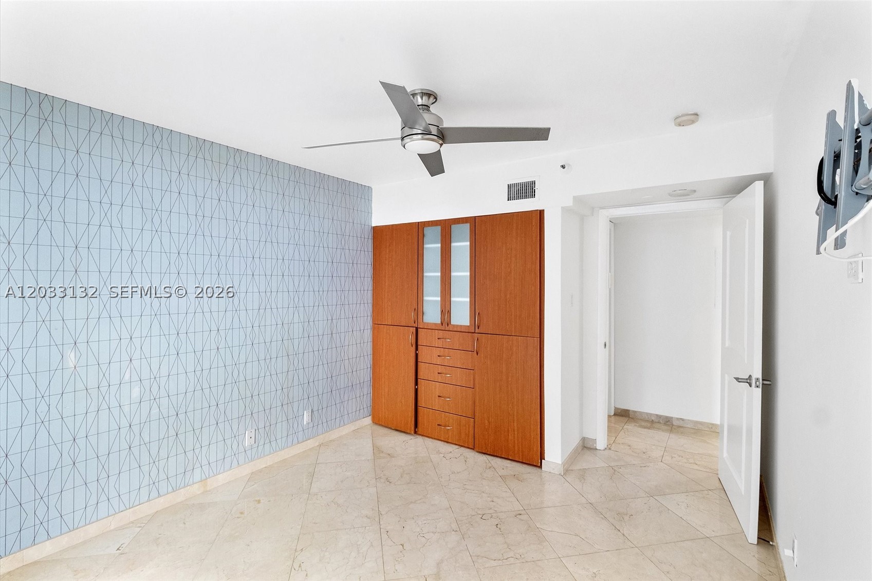 8911 Collins Ave 605 Property Photo 22