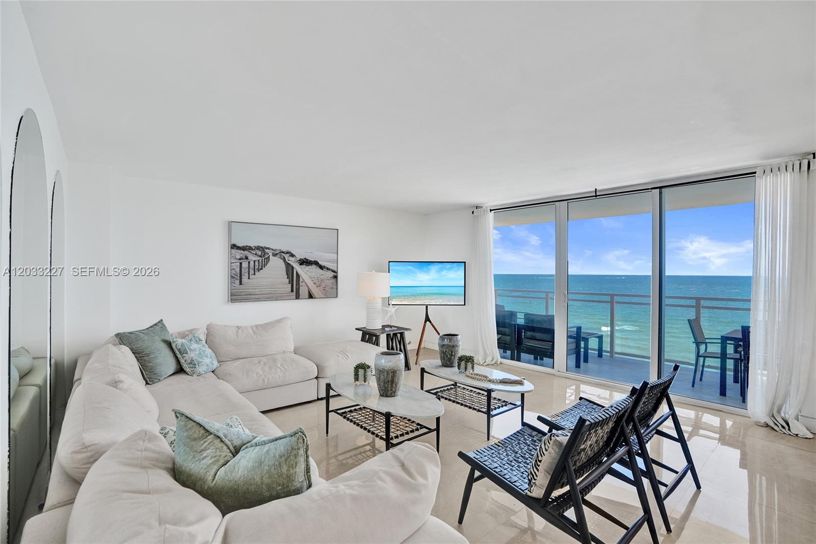 2030 S Ocean Dr 821 Property Photo 26