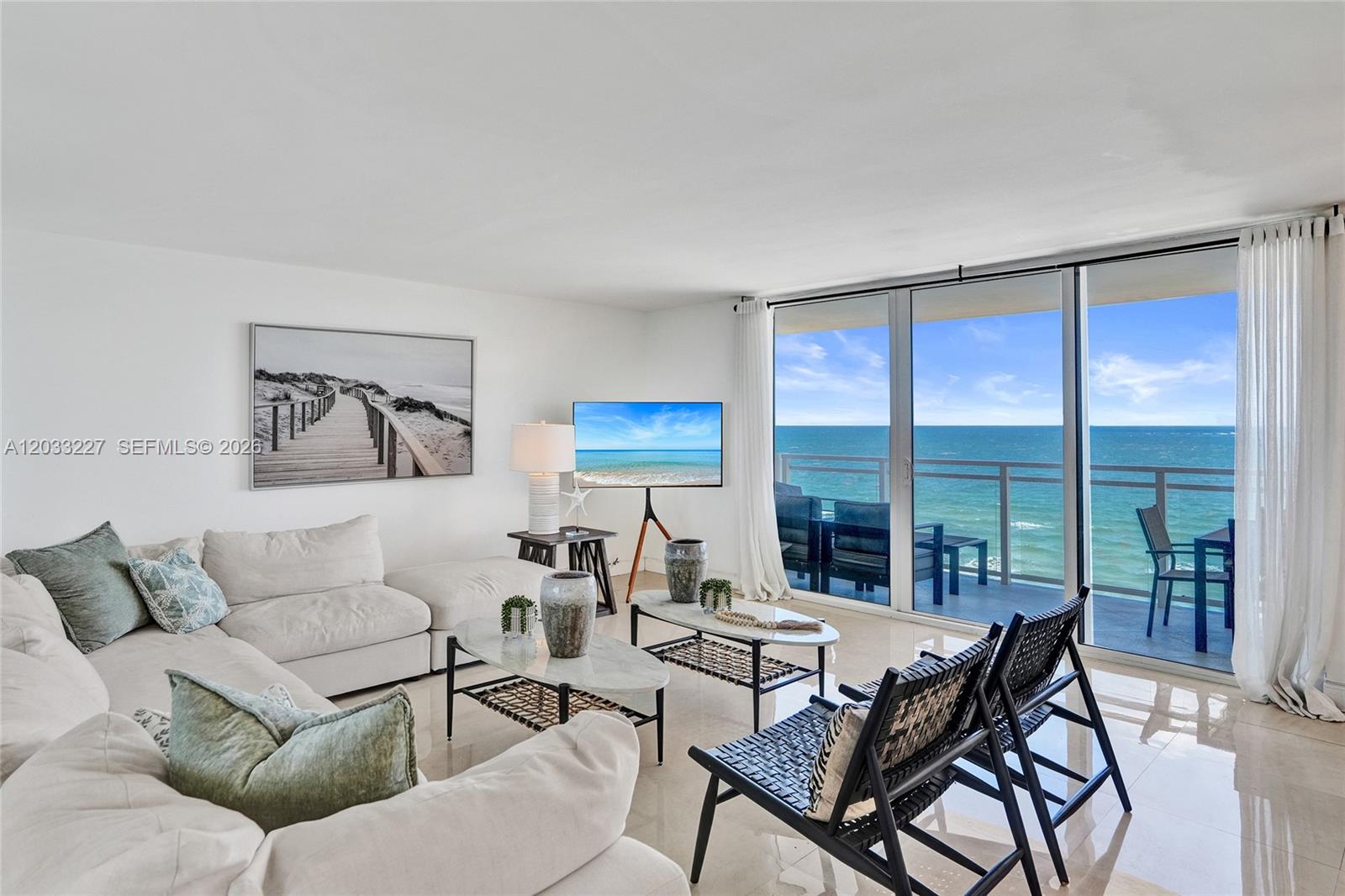 2030 S Ocean Dr 821 Property Photo 27