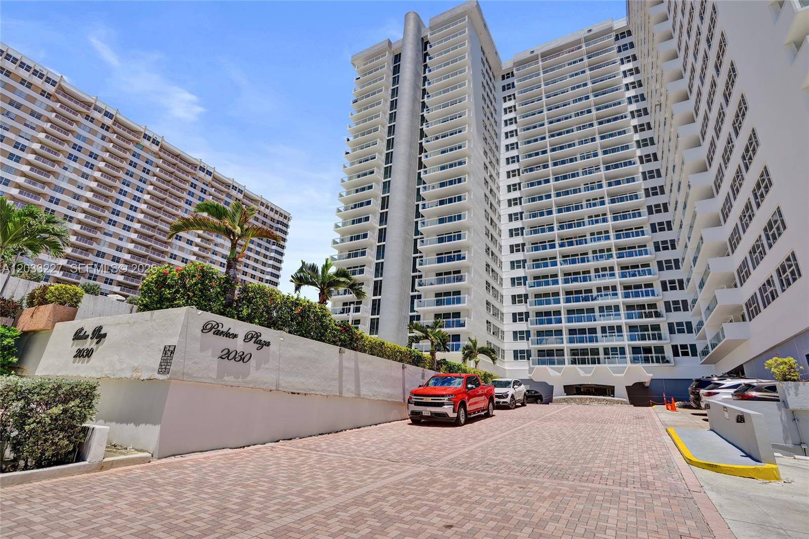 2030 S Ocean Dr 821 Property Photo 36