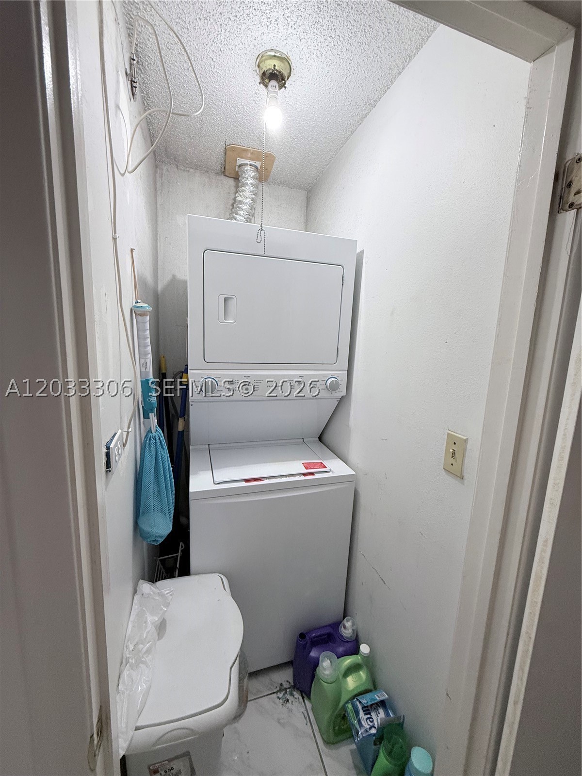 1975 W 44th Pl 401 Property Photo 15