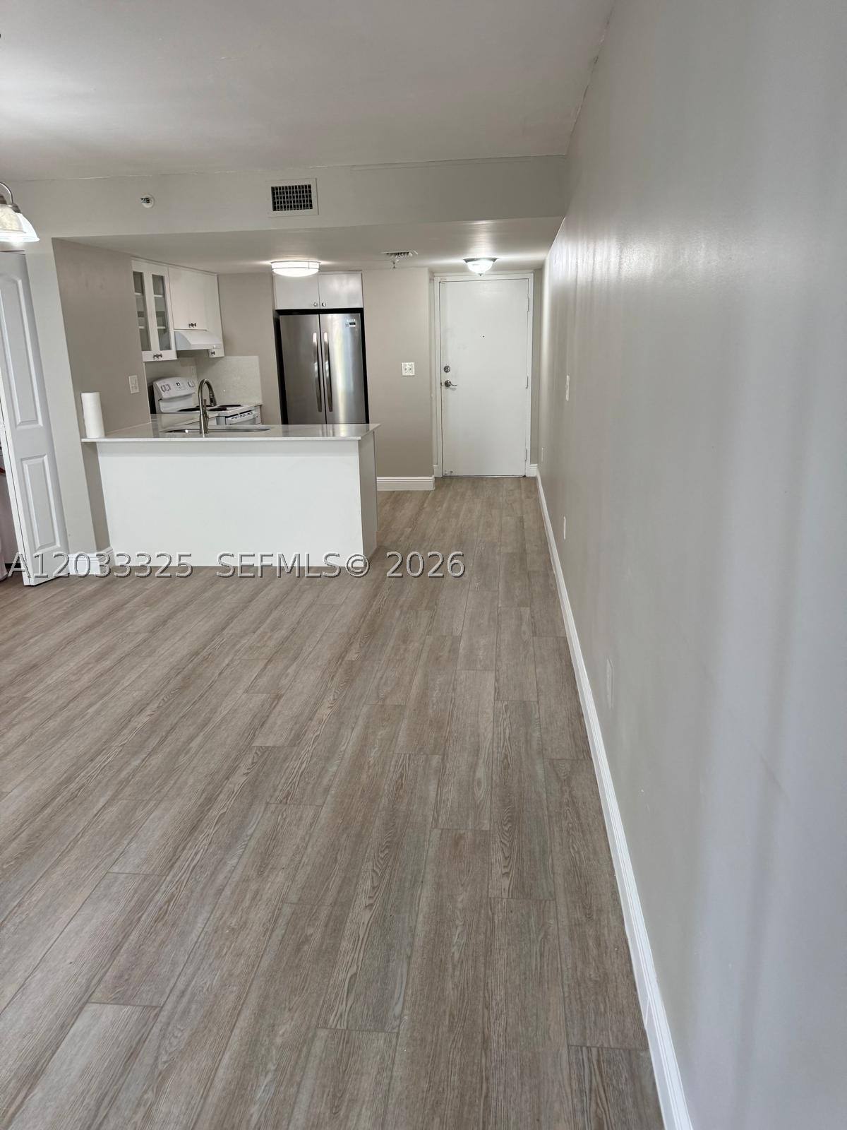 7832 Collins Ave 406 Property Photo 7