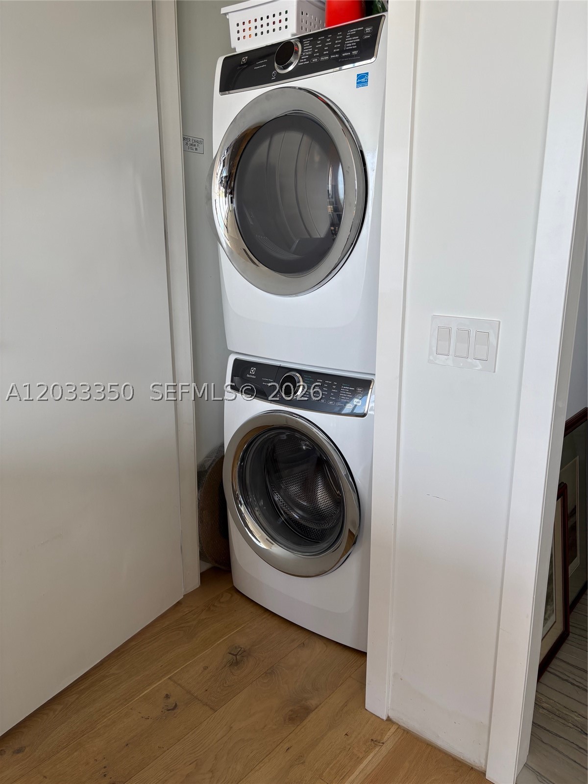 A12033350 Property Photo 29