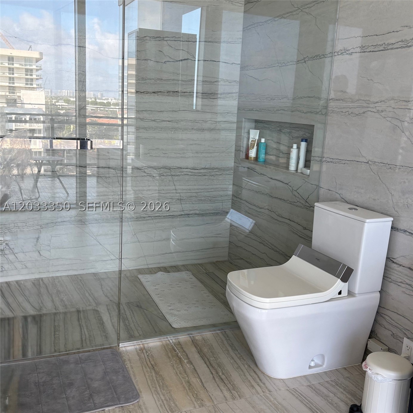A12033350 Property Photo 32