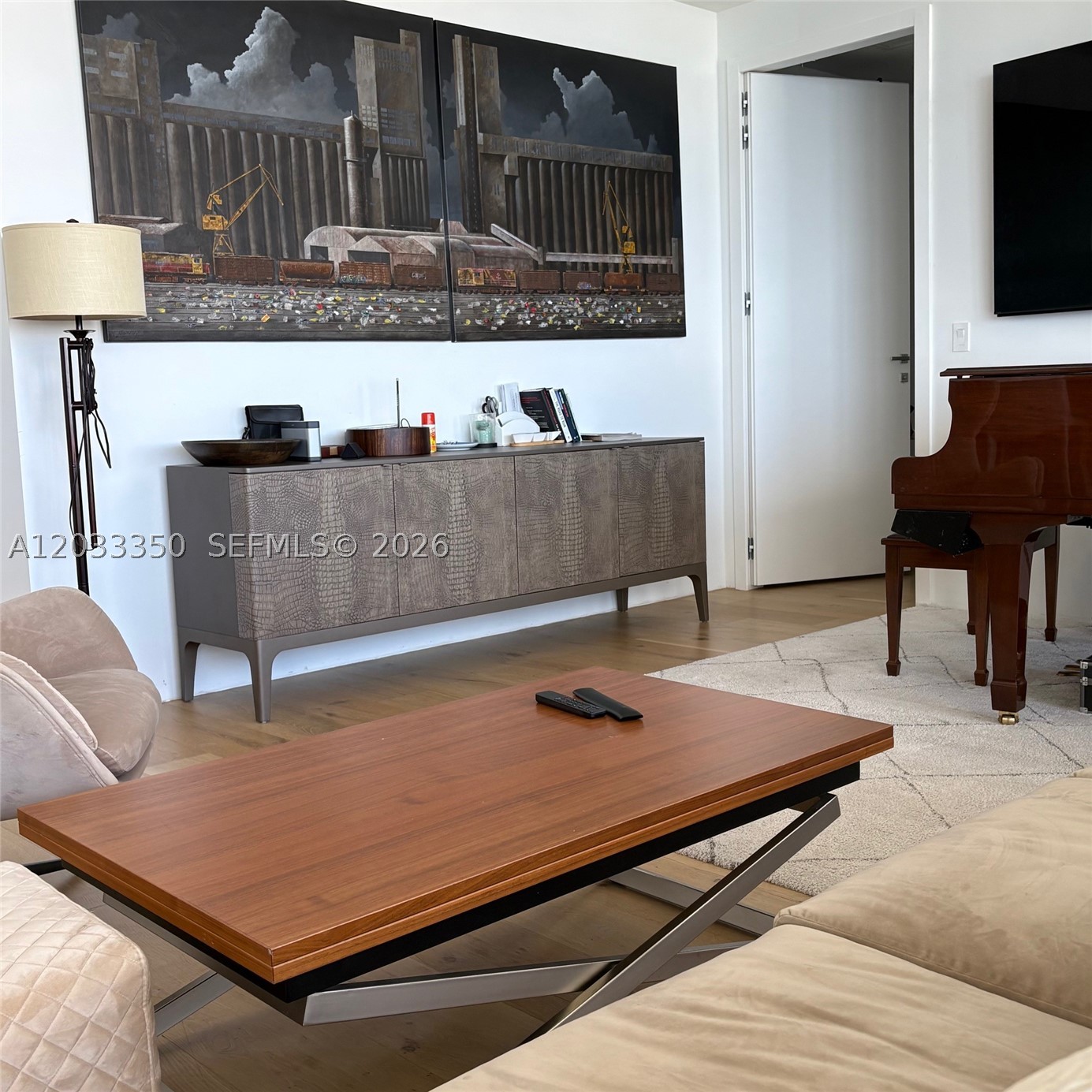 A12033350 Property Photo 36