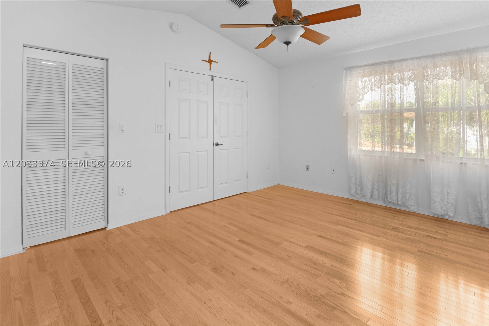 1521 Seagrape Way Property Photo 23