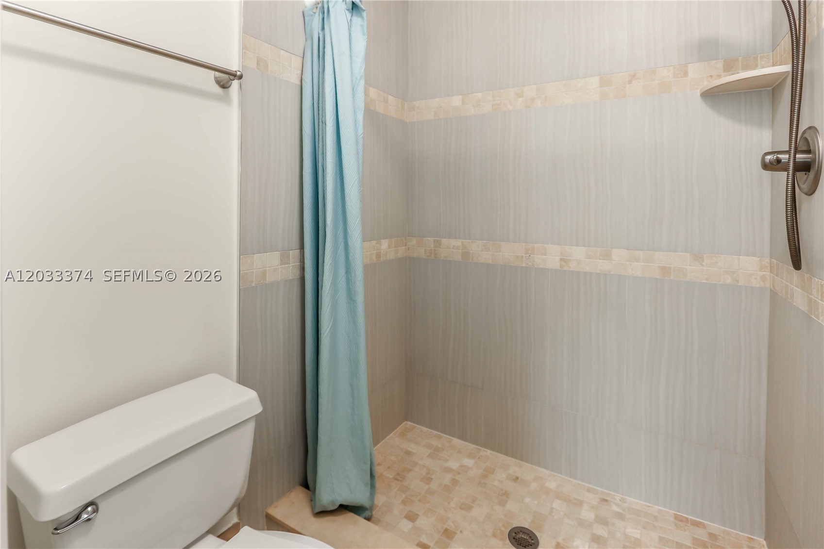 1521 Seagrape Way Property Photo 25