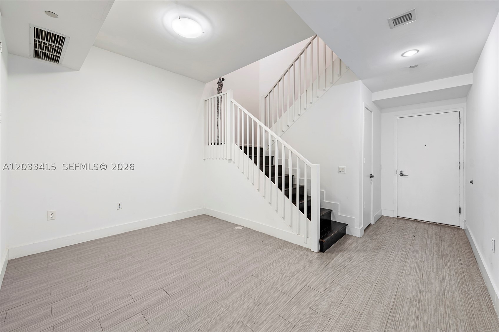 1100 Biscayne Blvd 5705 Property Photo 13
