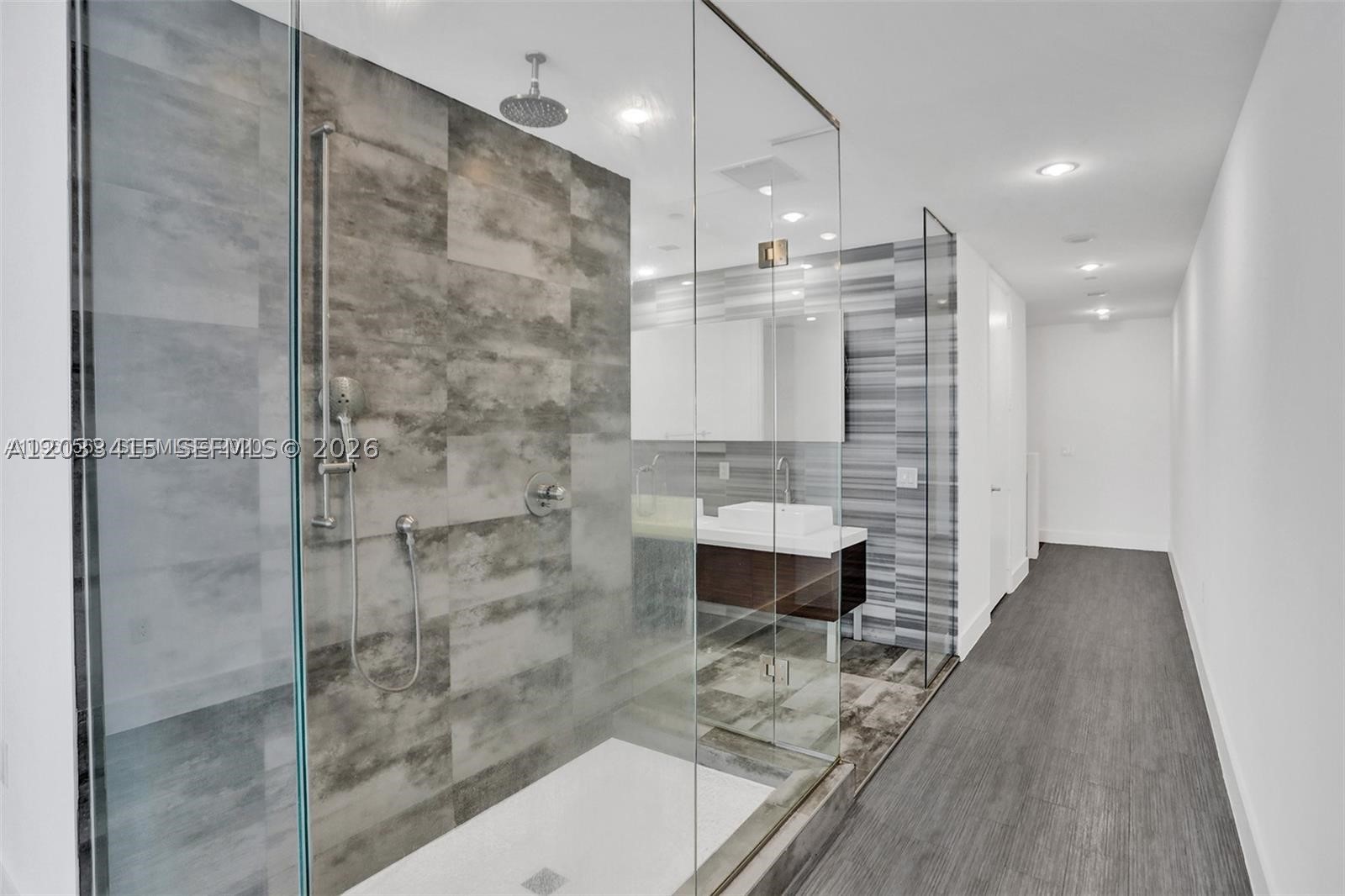 1100 Biscayne Blvd 5705 Property Photo 22
