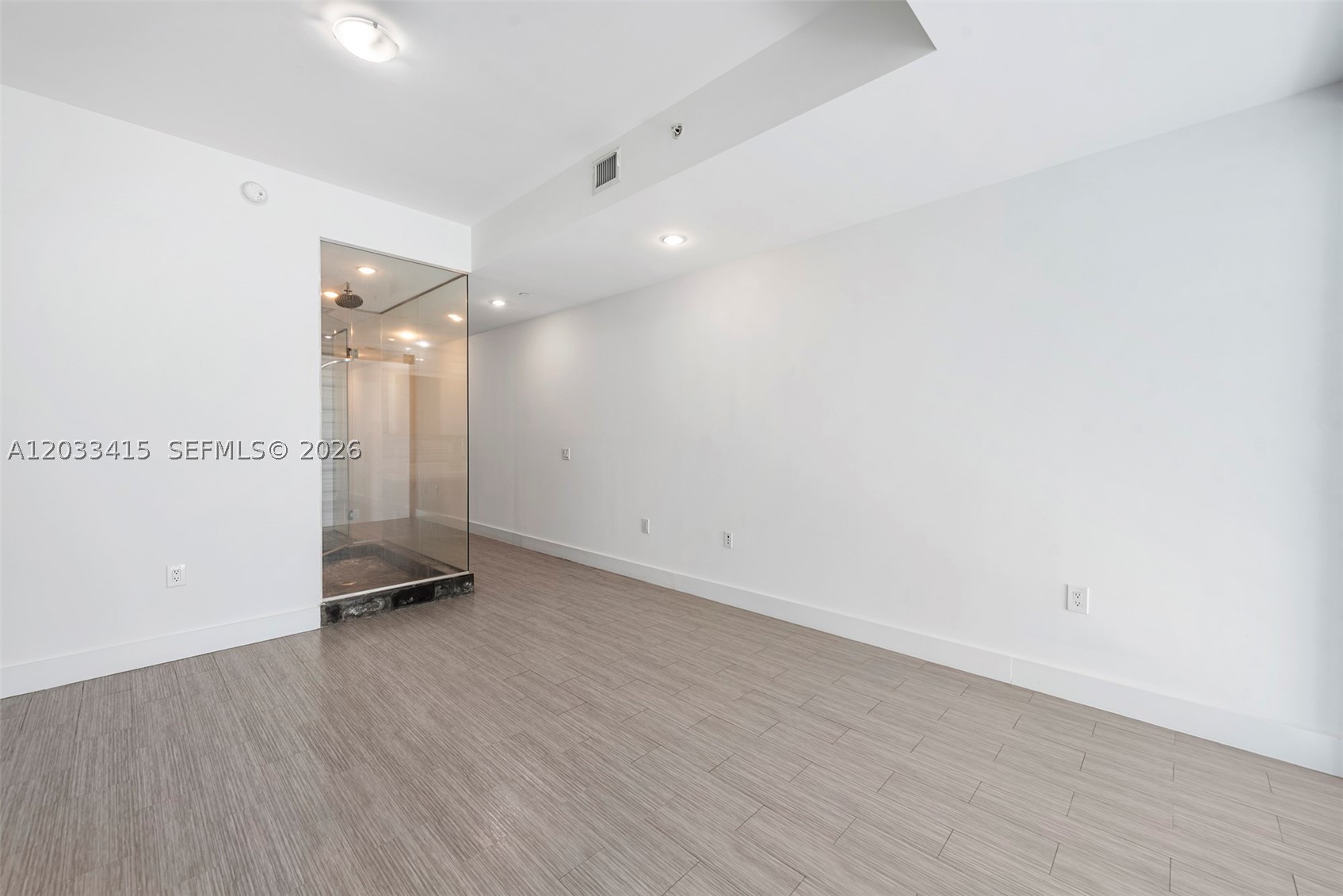 1100 Biscayne Blvd 5705 Property Photo 26