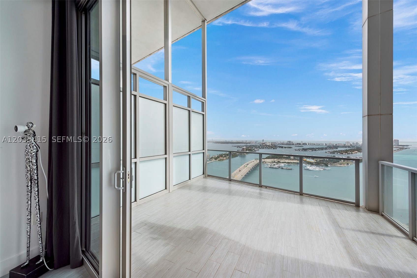 1100 Biscayne Blvd 5705 Property Photo 27