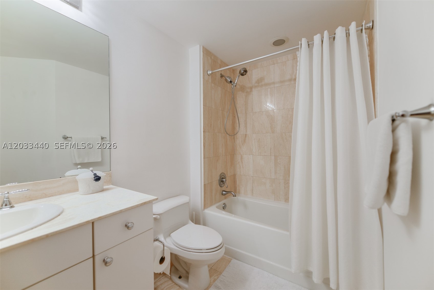 21050 Point Pl 702 Property Photo 19