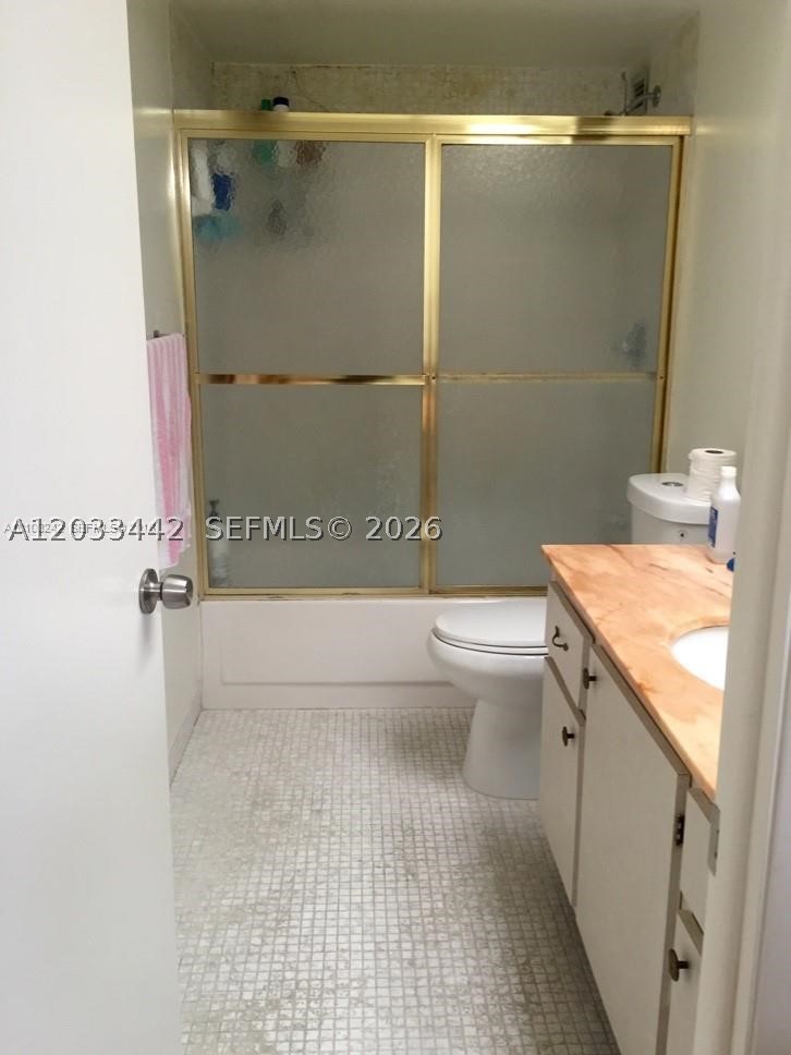 5401 Collins Ave 231 Property Photo 36