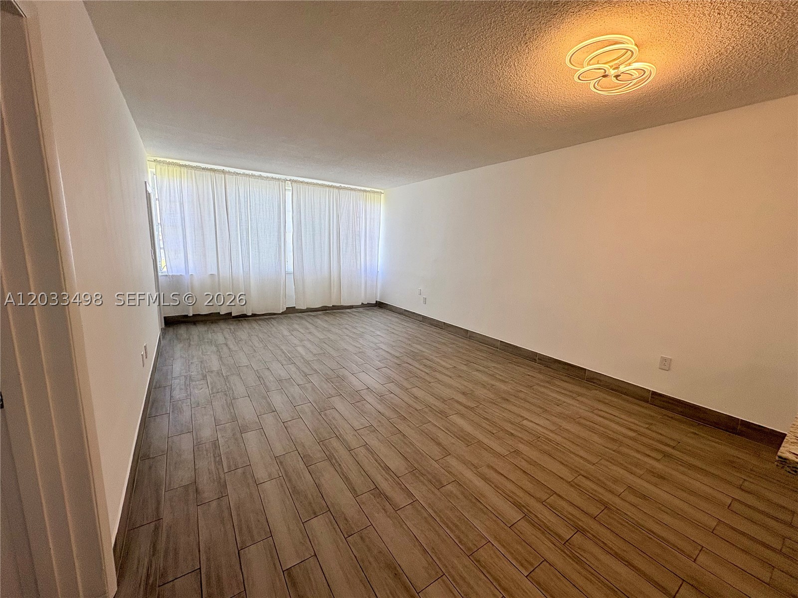 A12033498 Property Photo 7