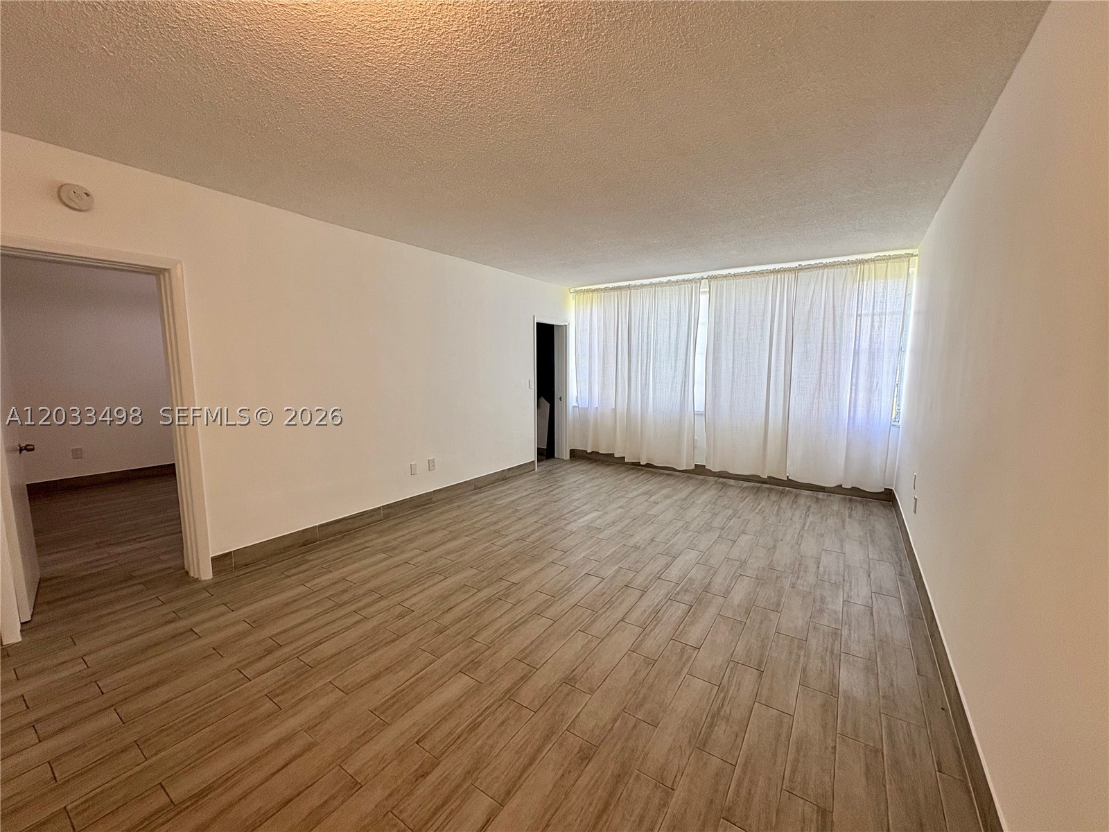A12033498 Property Photo 8