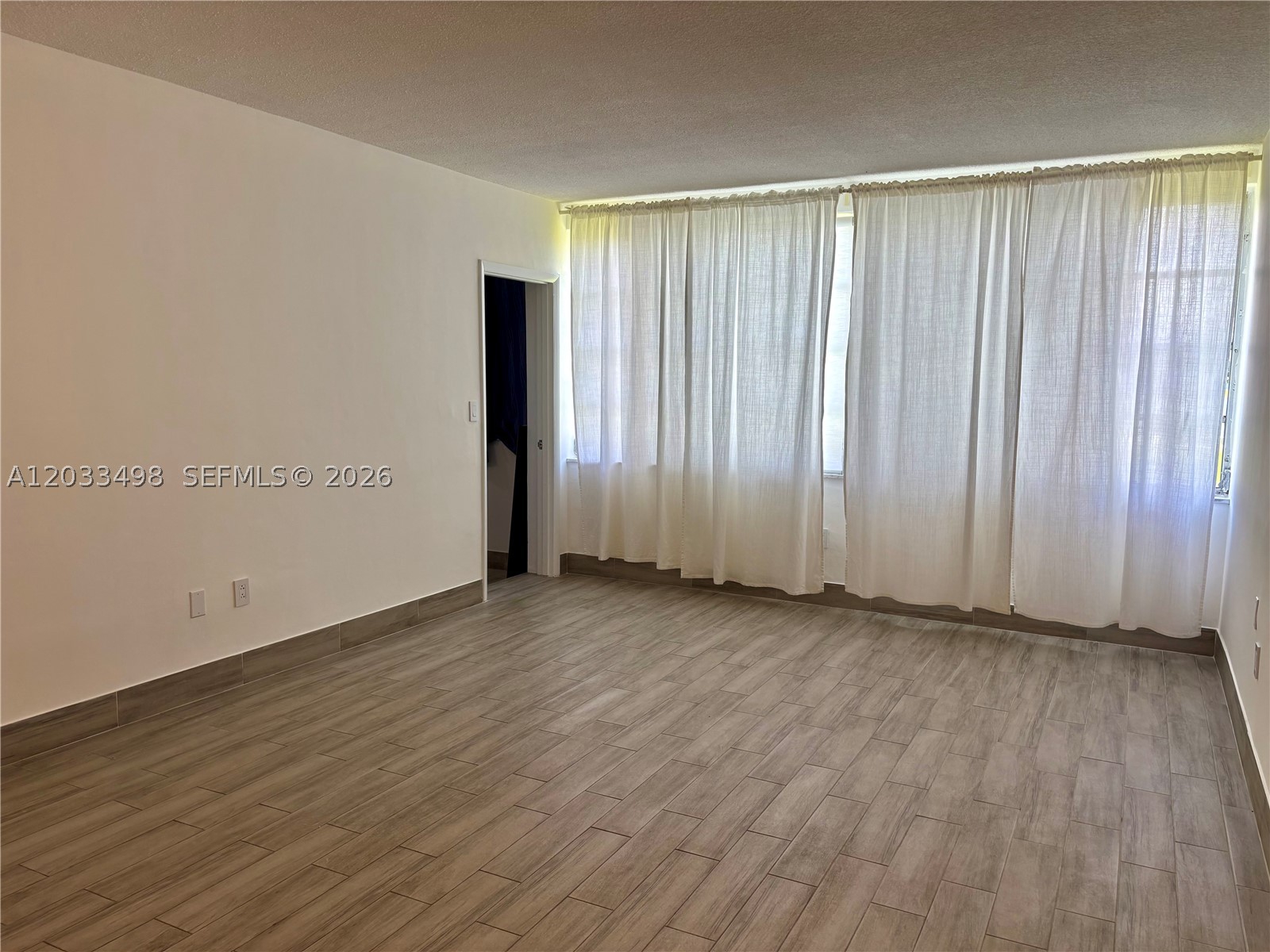 A12033498 Property Photo 9