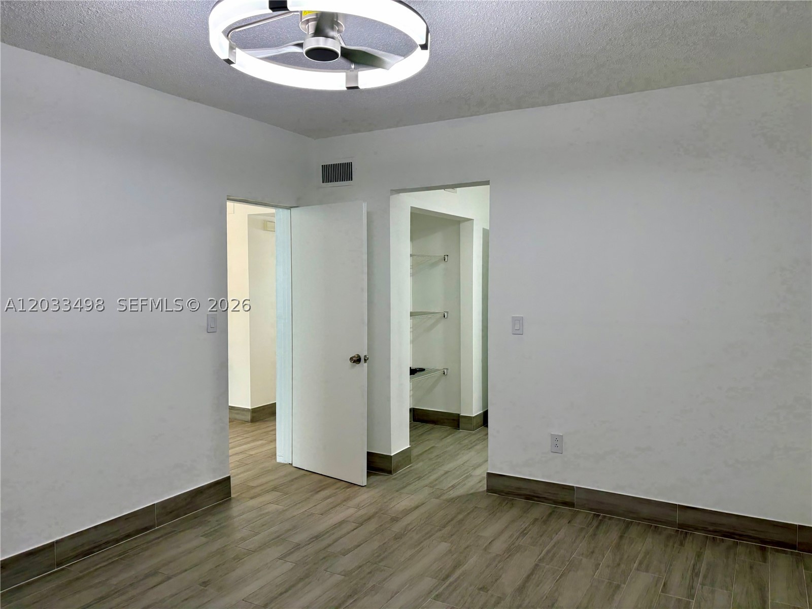 A12033498 Property Photo 16
