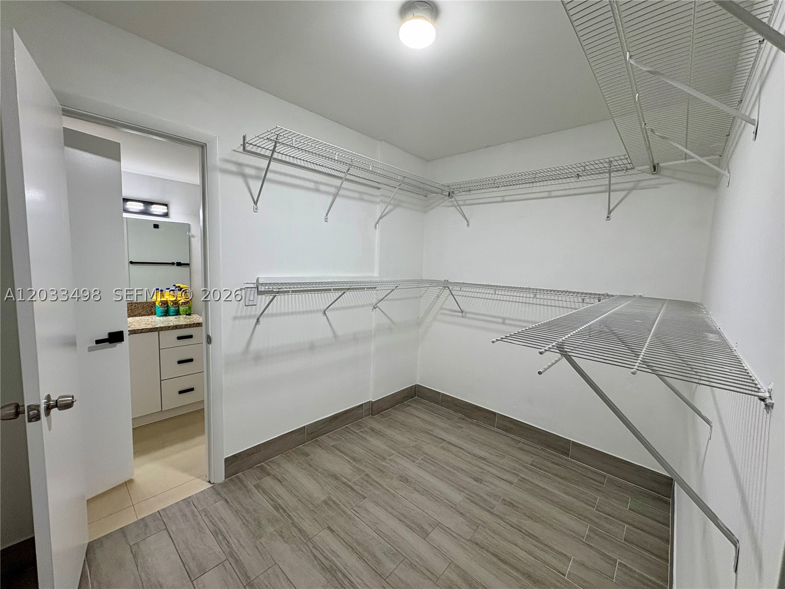 A12033498 Property Photo 17
