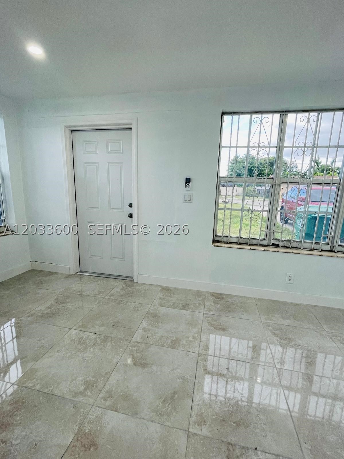 2437 NW 98th St Property Photo 1