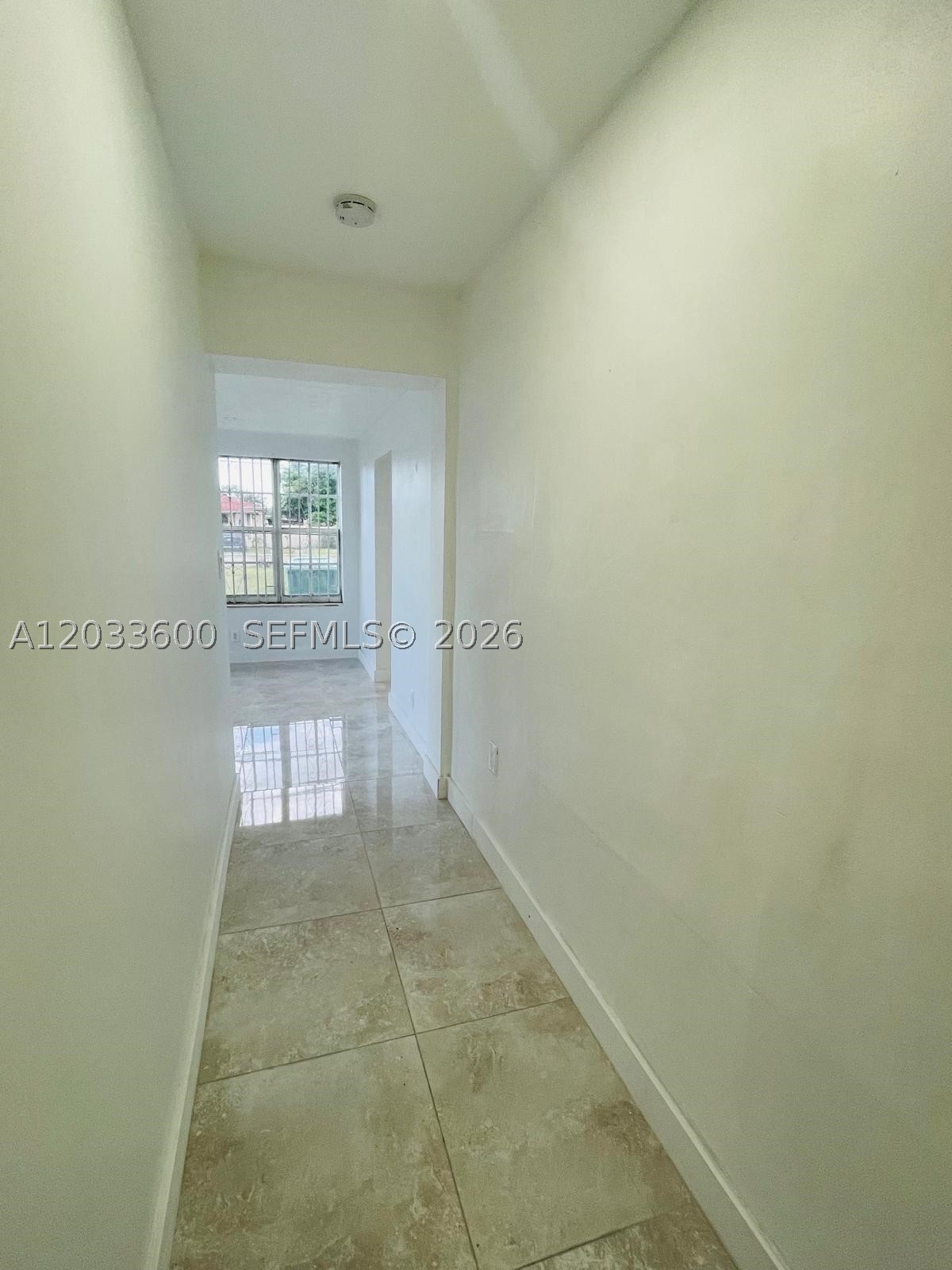 2437 Nw 98th St Property Photo 10