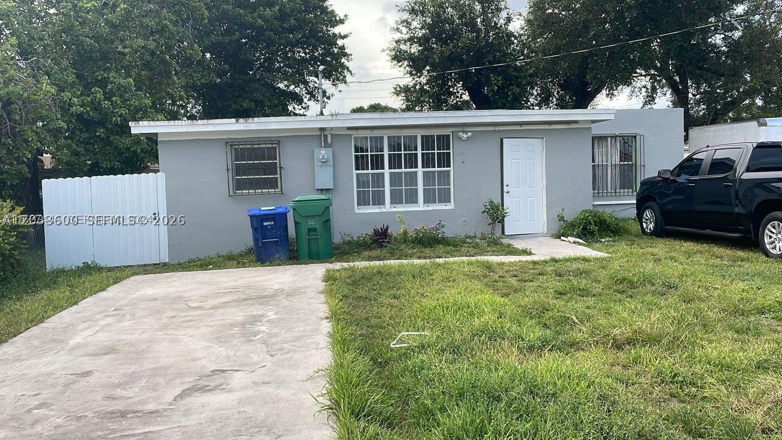 2437 Nw 98th St Property Photo 25