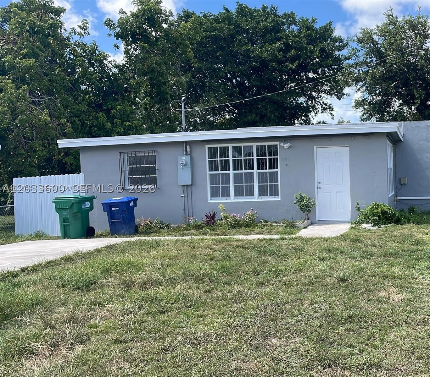 2437 Nw 98th St Property Photo 26