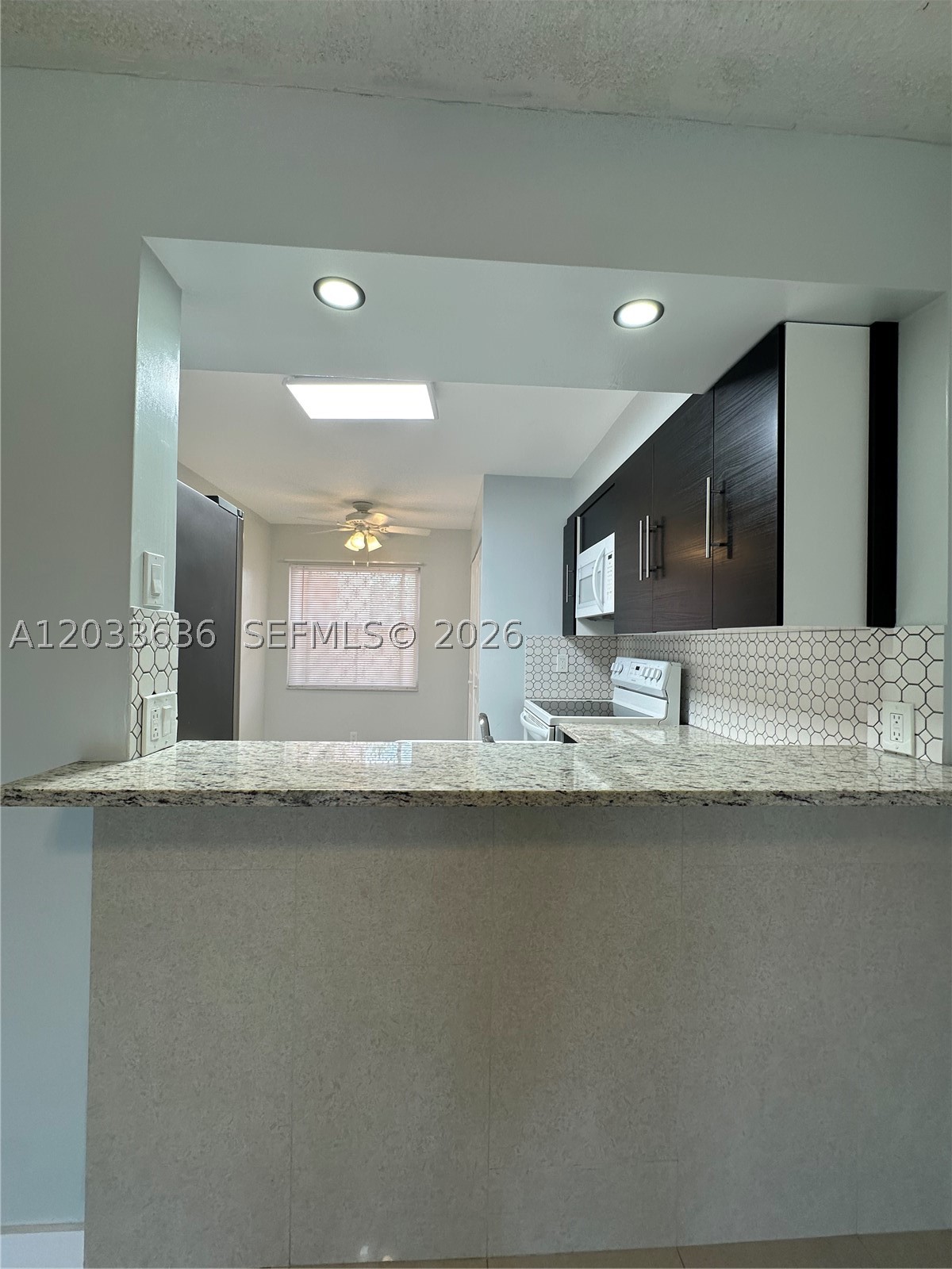 7561 Nw 1st St 204 Property Photo 8