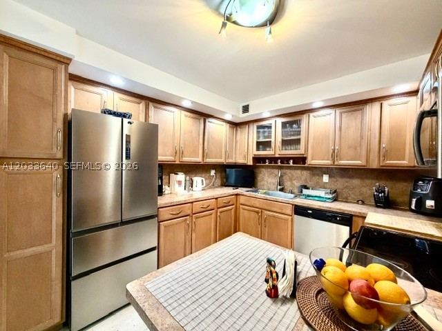 2450 Ne 135th St 704 Property Photo 11