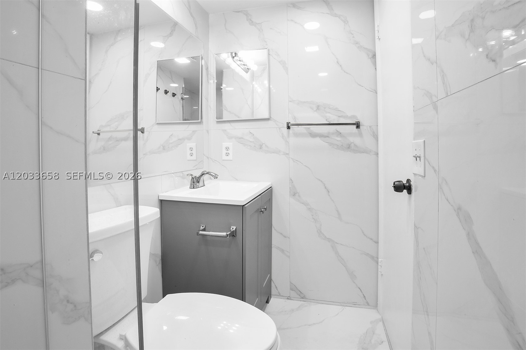 8852 W Mcnab Rd 205 Property Photo 13